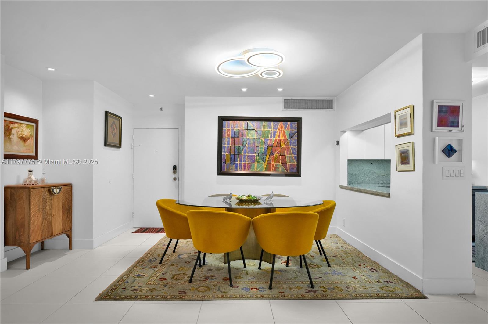 2451 Brickell Ave # 4L