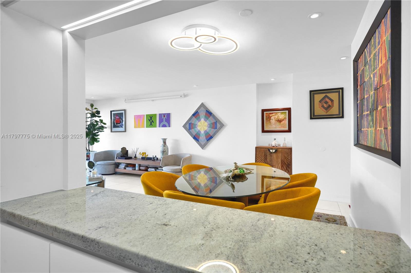 2451 Brickell Ave # 4L