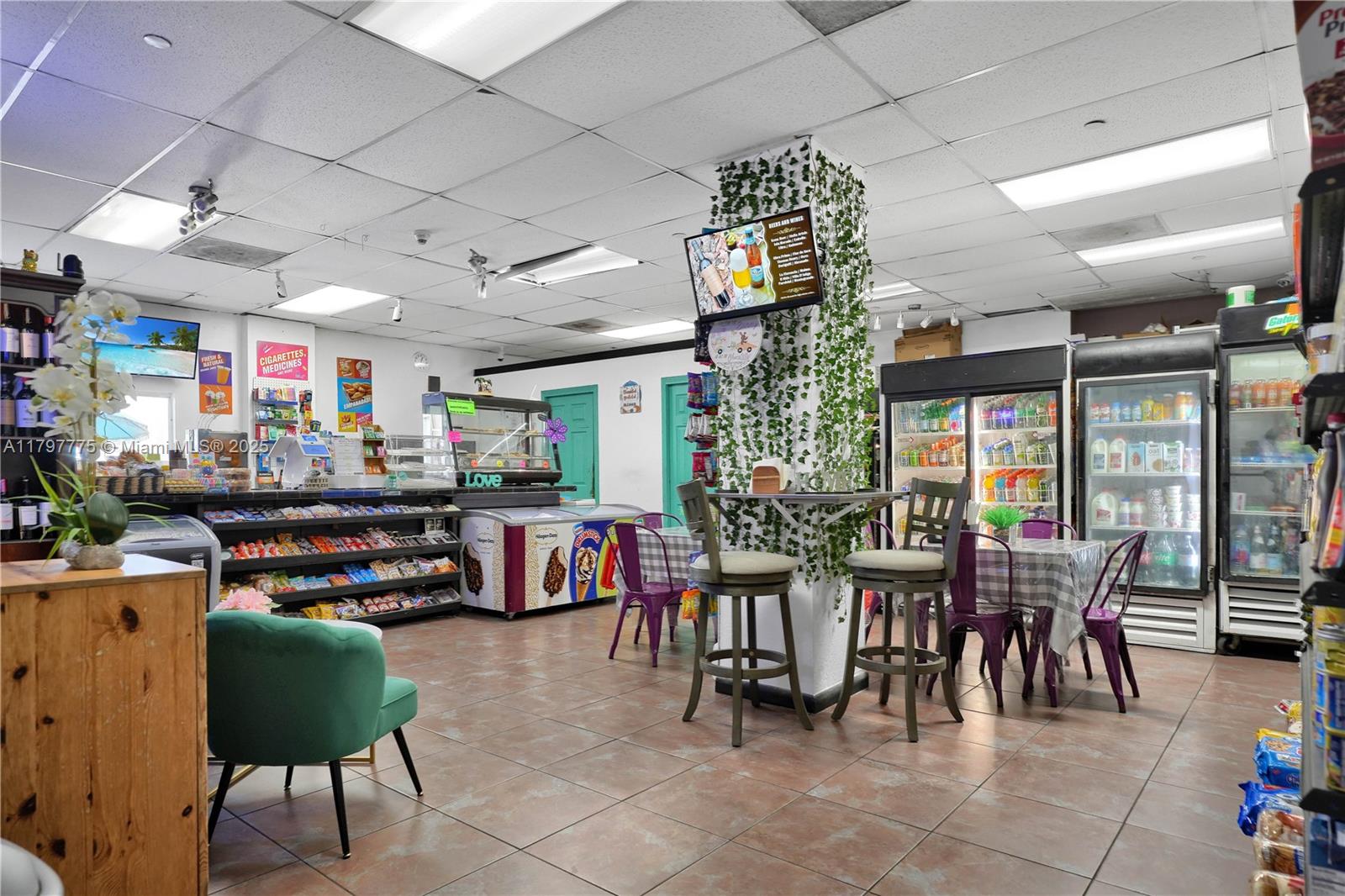 2451 Brickell Ave # 4L