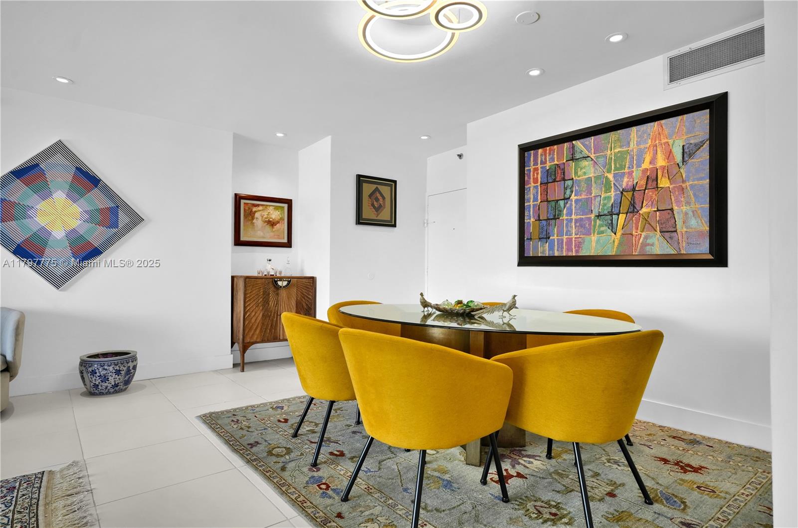 2451 Brickell Ave # 4L