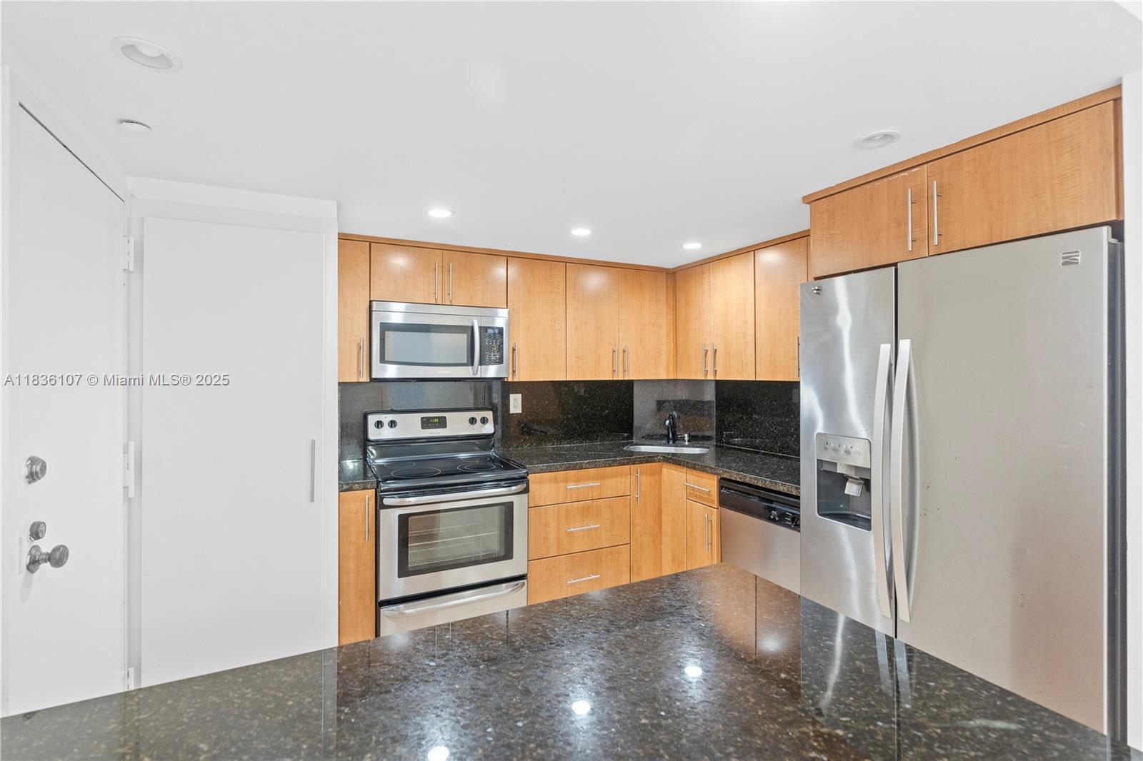 2333 Brickell Ave # 1908