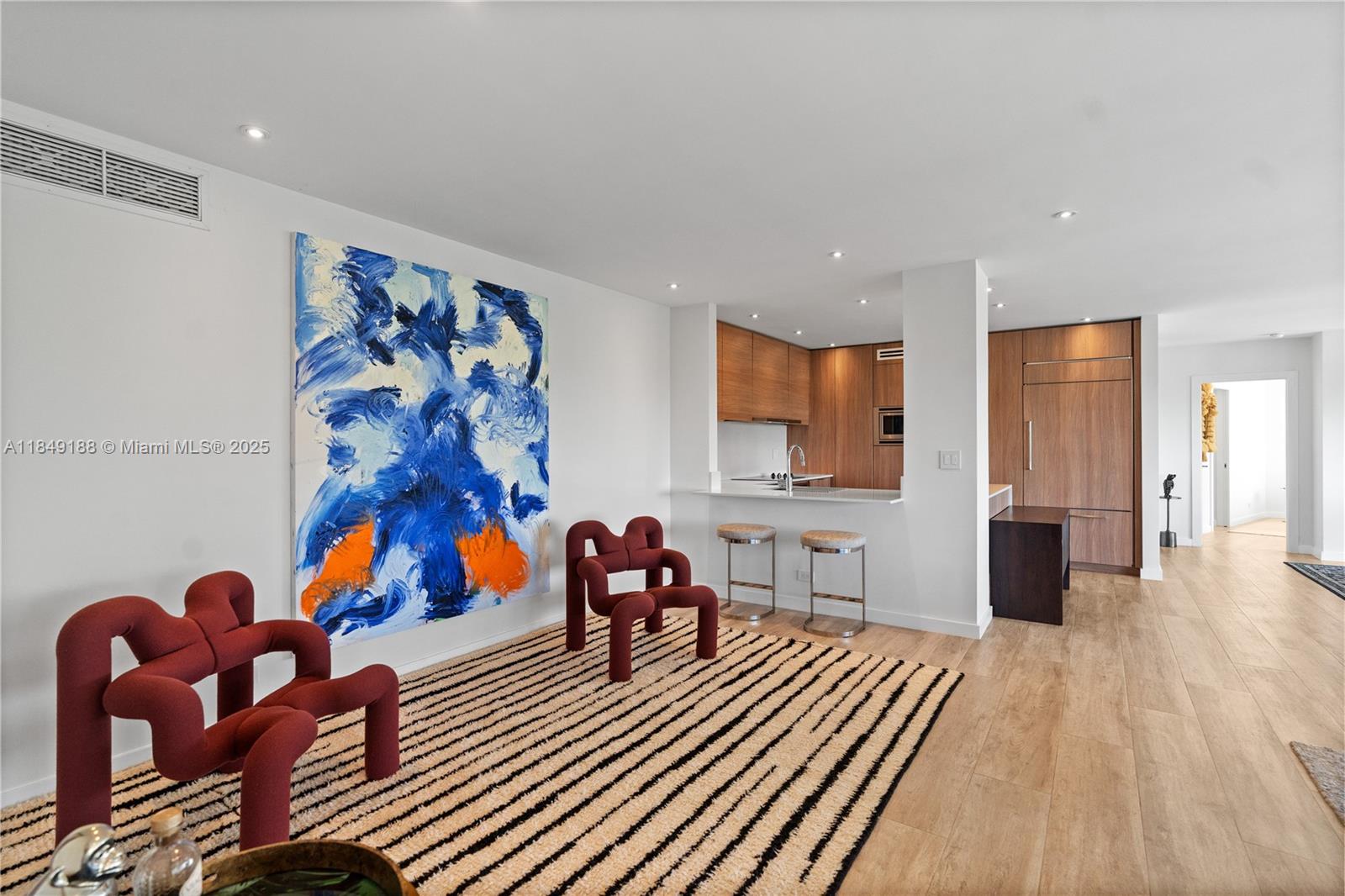 2451 Brickell Ave # 5E