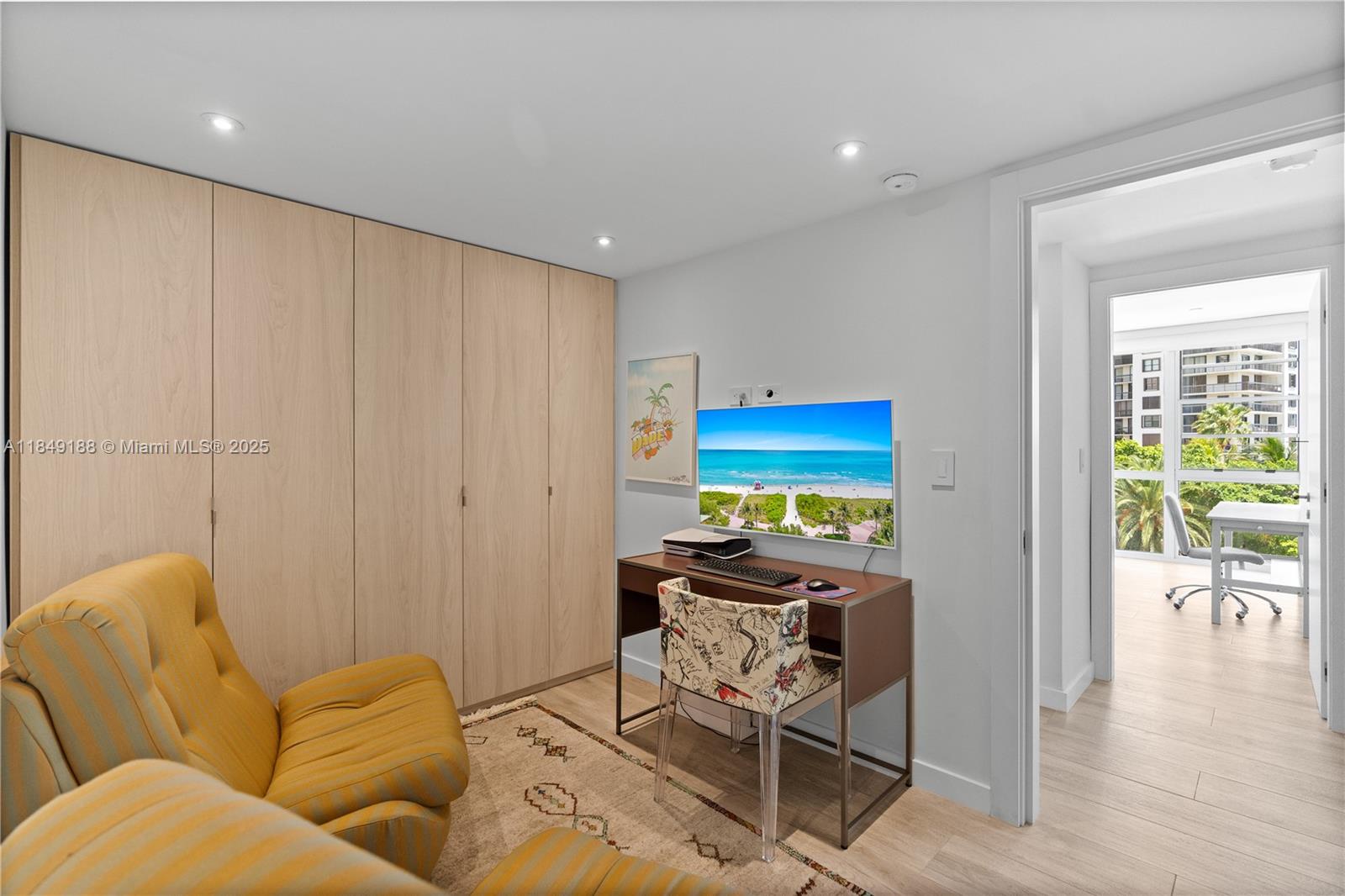 2451 Brickell Ave # 5E