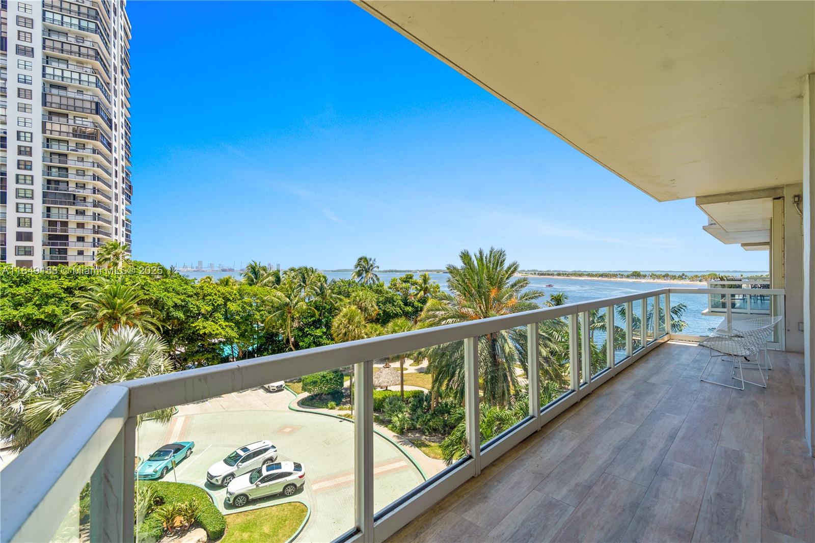 2451 Brickell Ave # 5E