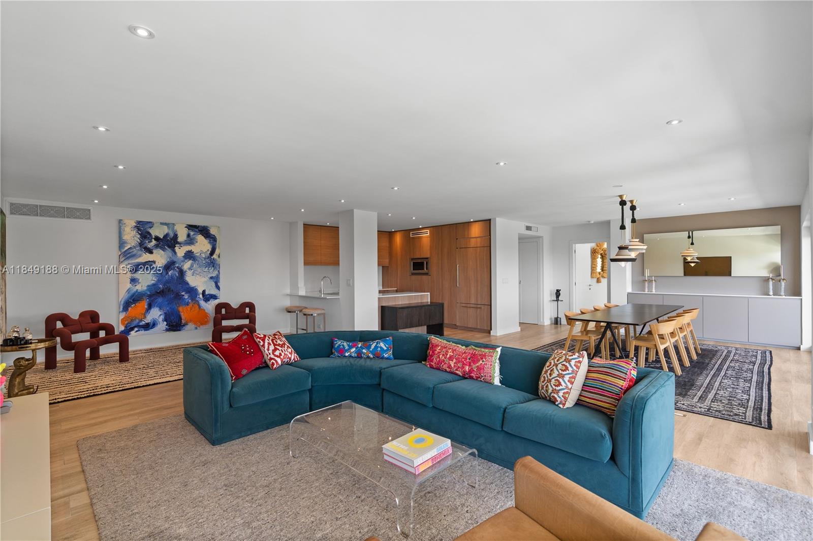 2451 Brickell Ave # 5E