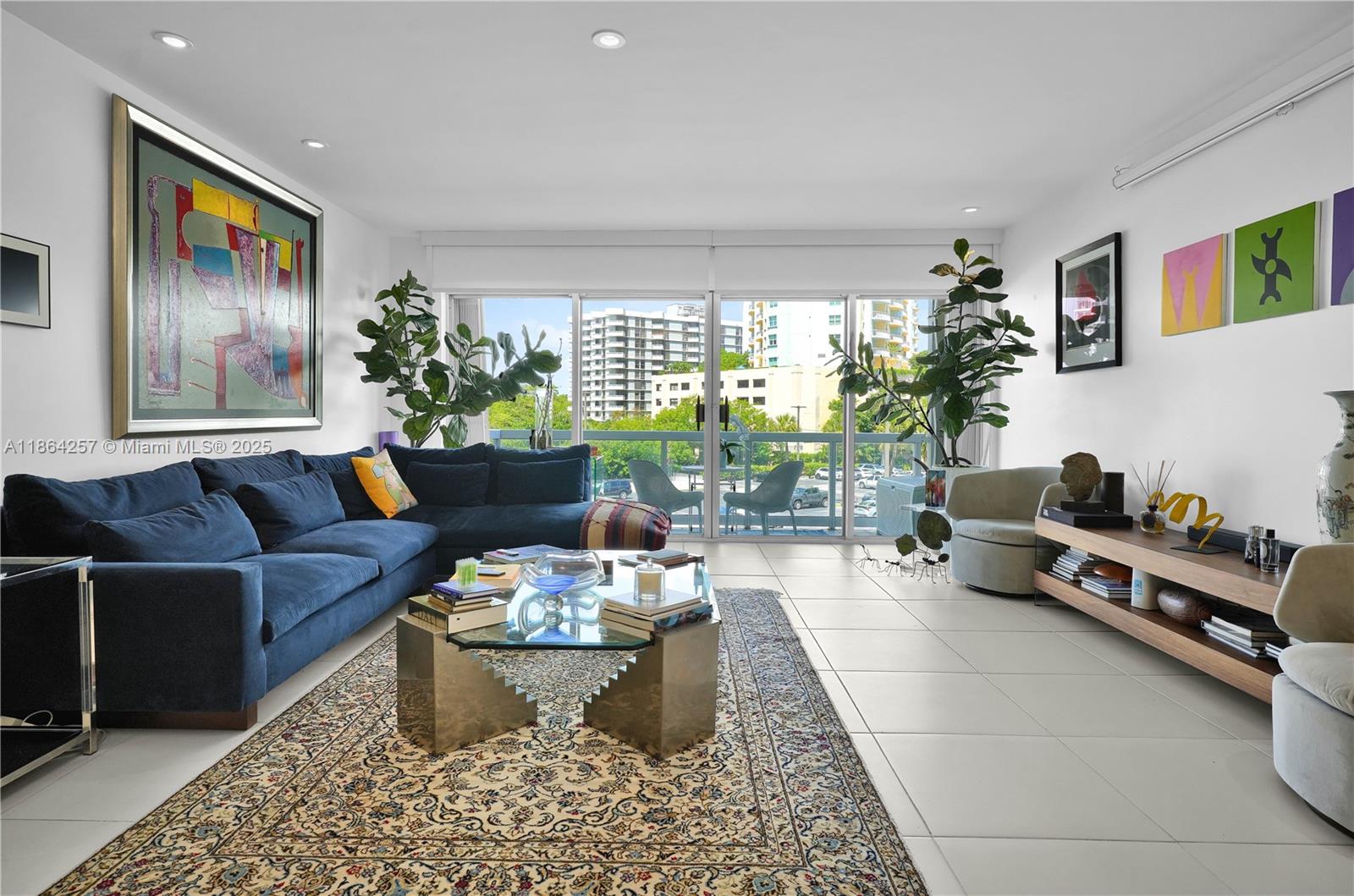 2451 Brickell Ave # 4L