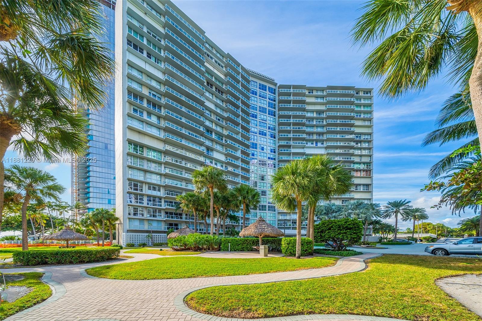 2451 Brickell Ave # 9C