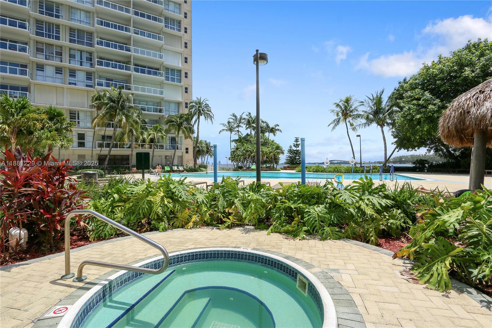 2451 Brickell Ave # 9C