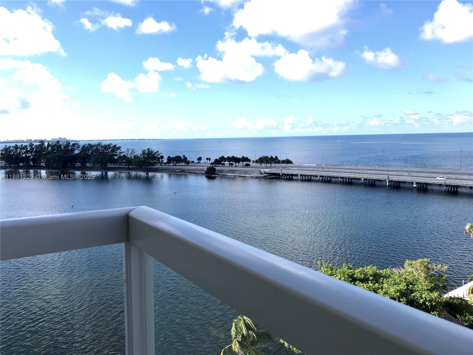 2451 Brickell Ave # 9C
