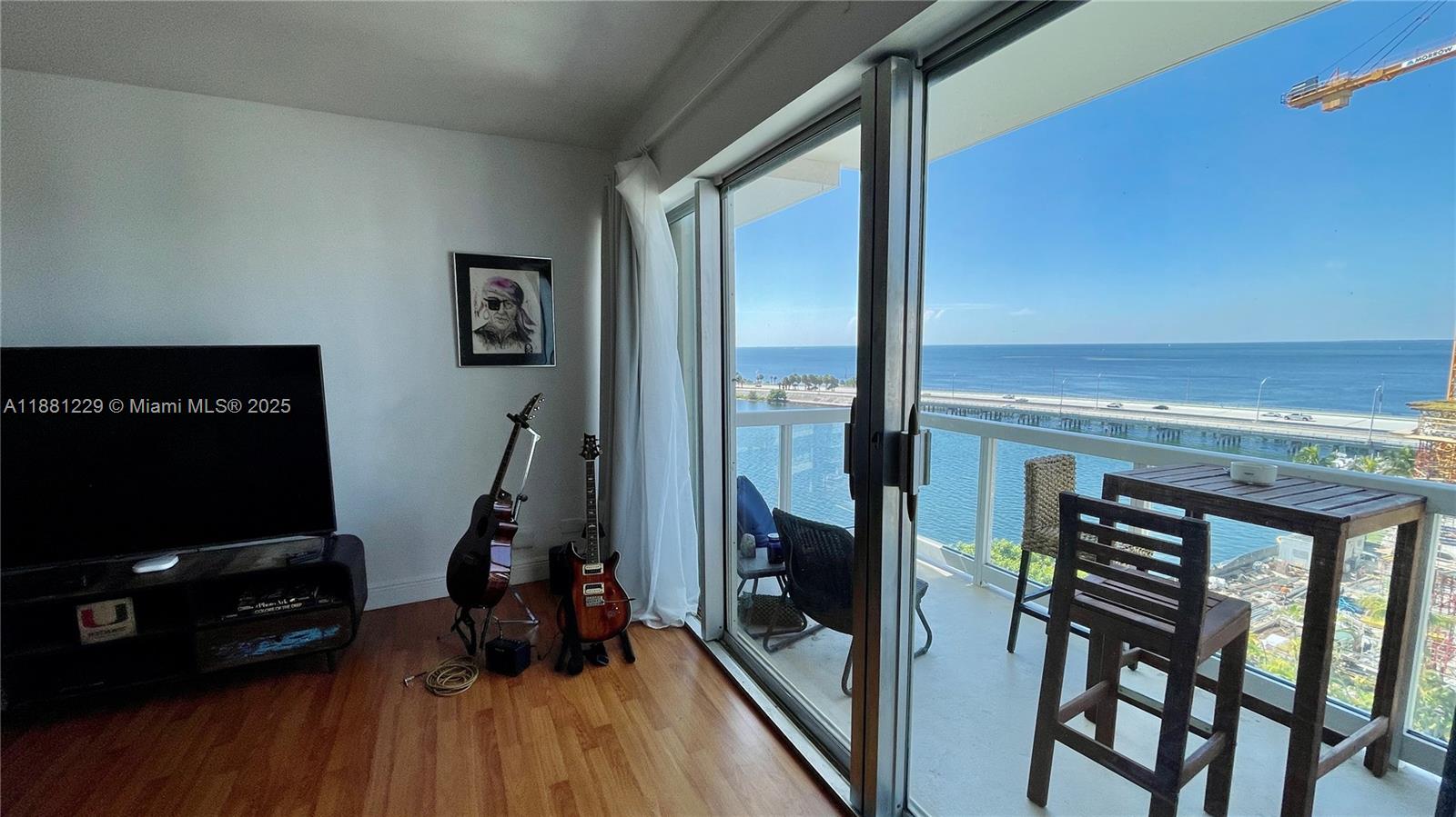 2451 Brickell Ave # 9C