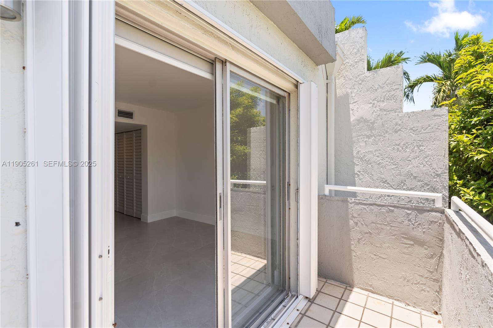 3597 SW 17th St # 3597