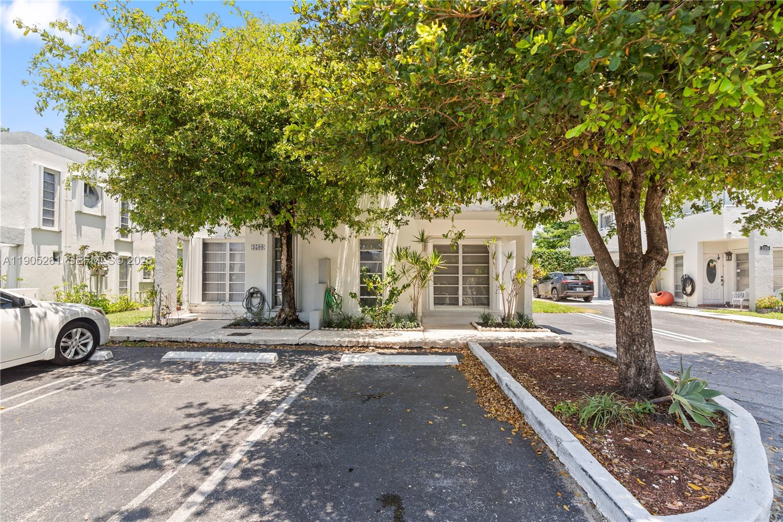 3597 SW 17th St # 3597