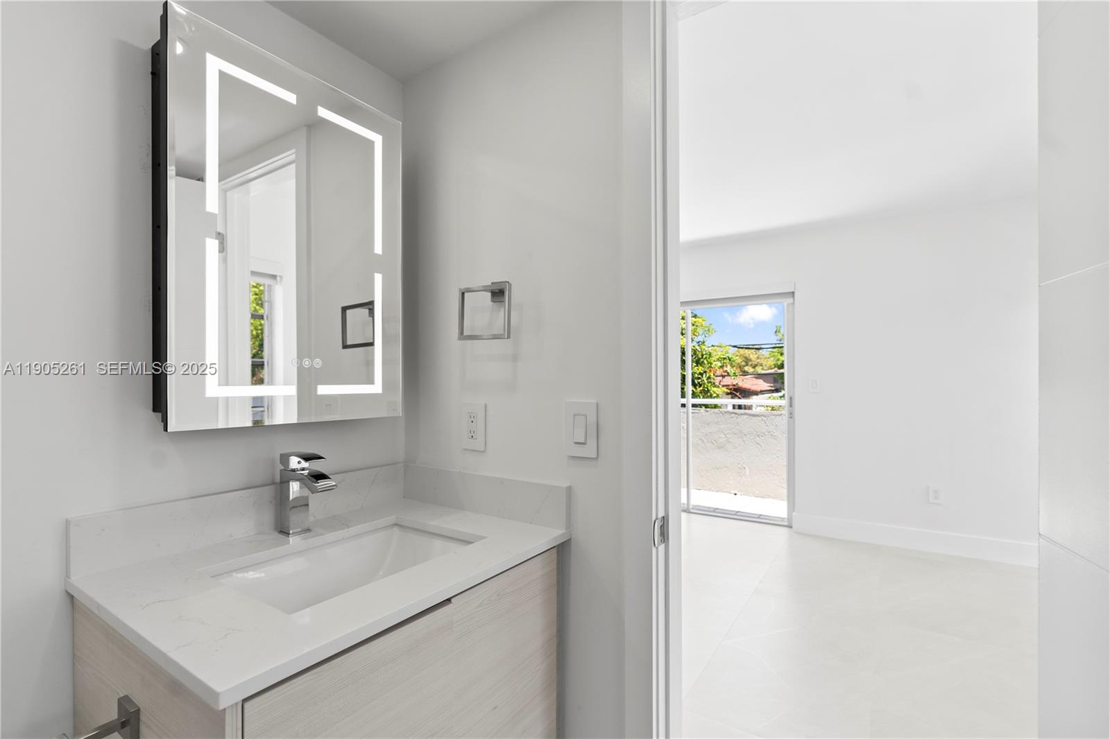 3597 SW 17th St # 3597