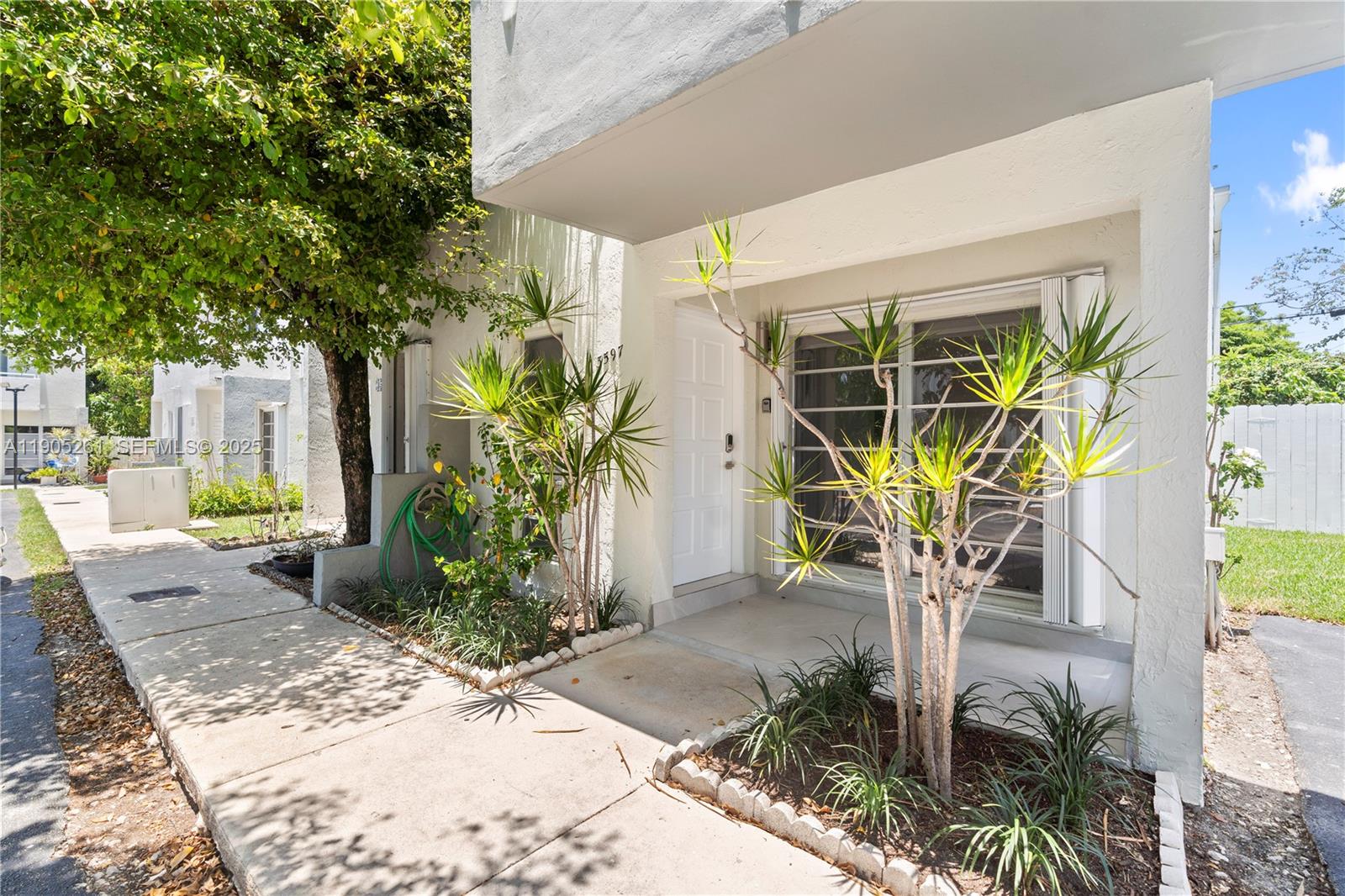 3597 SW 17th St # 3597