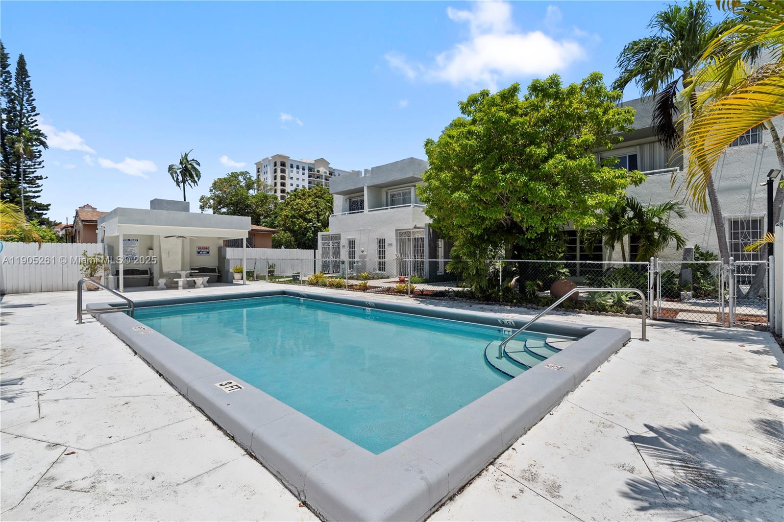 3597 SW 17th St # 3597