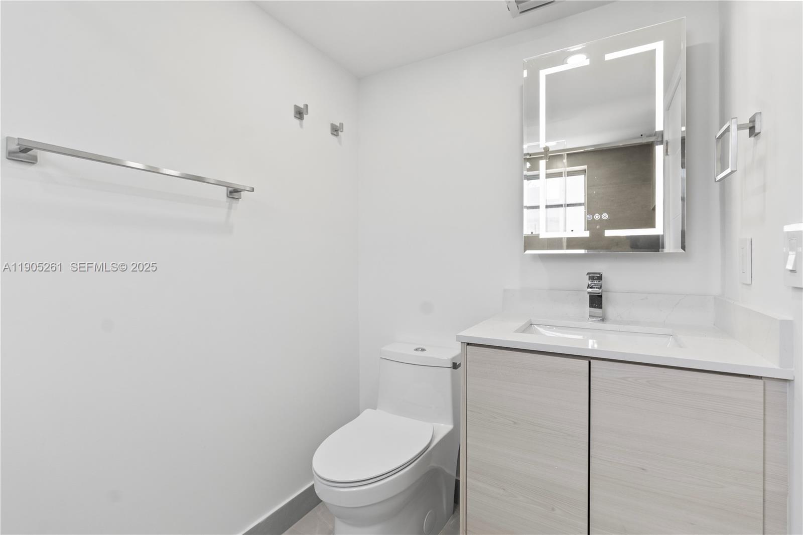 3597 SW 17th St # 3597