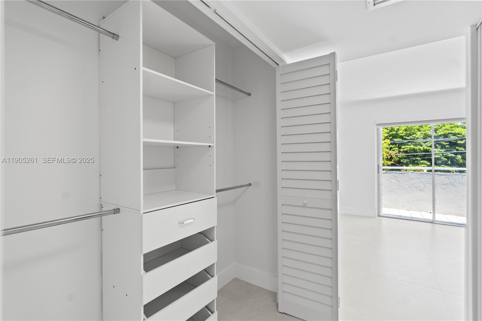 3597 SW 17th St # 3597