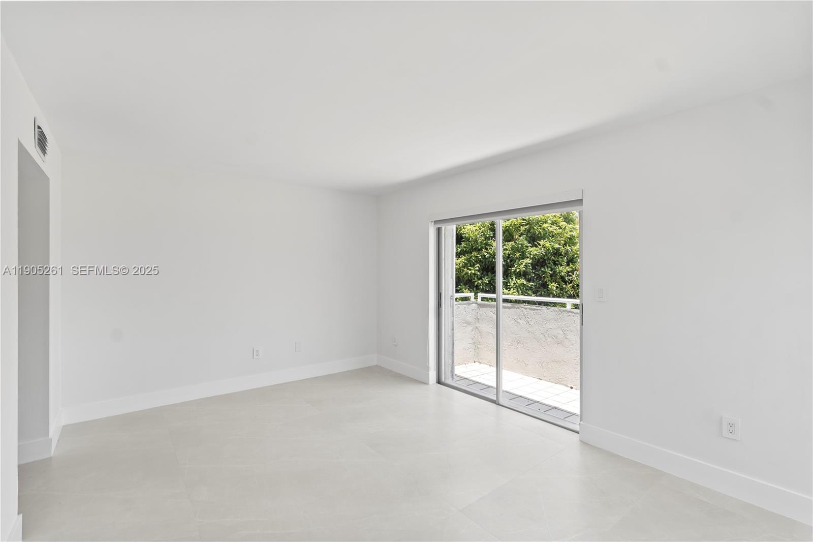 3597 SW 17th St # 3597