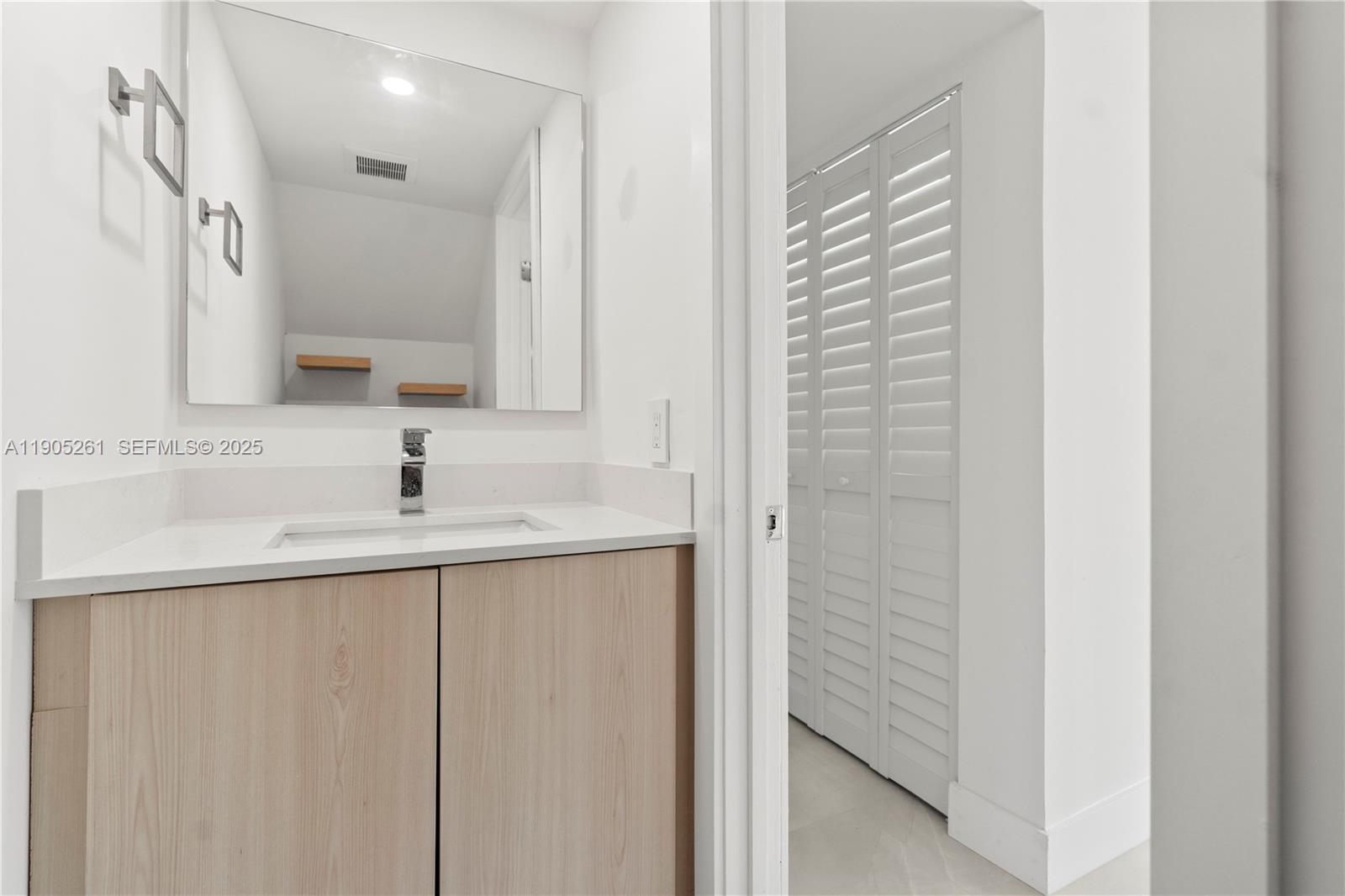 3597 SW 17th St # 3597