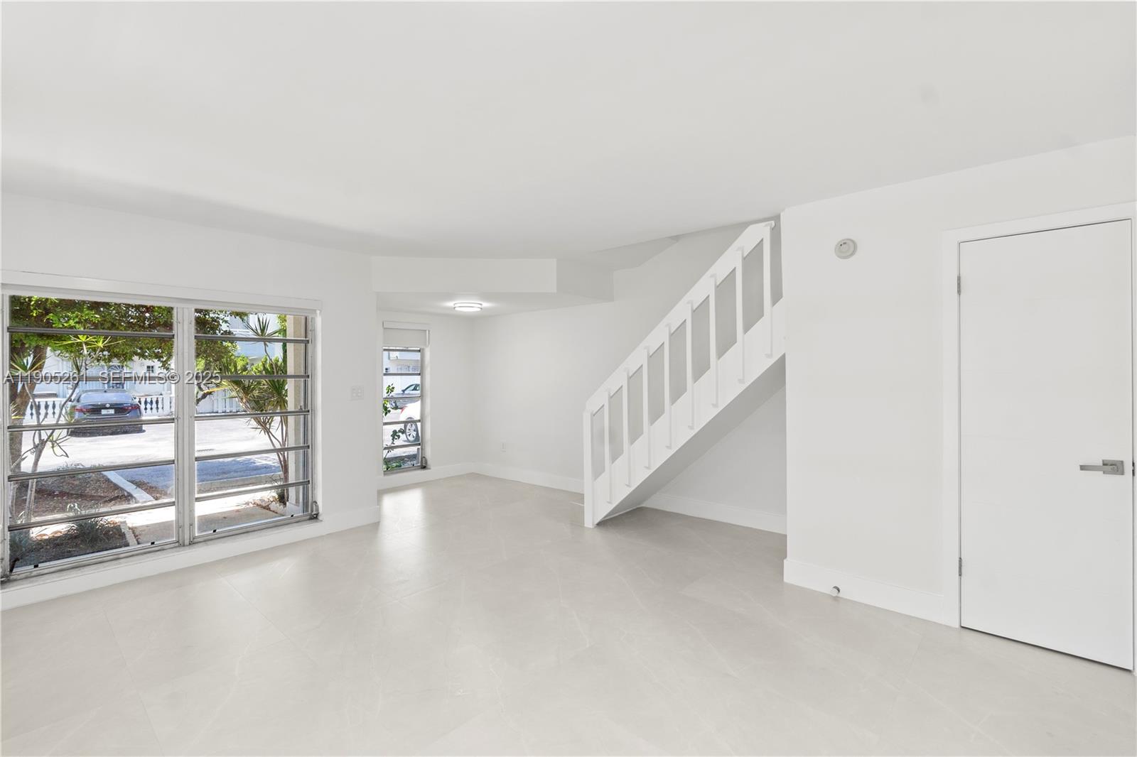 3597 SW 17th St # 3597