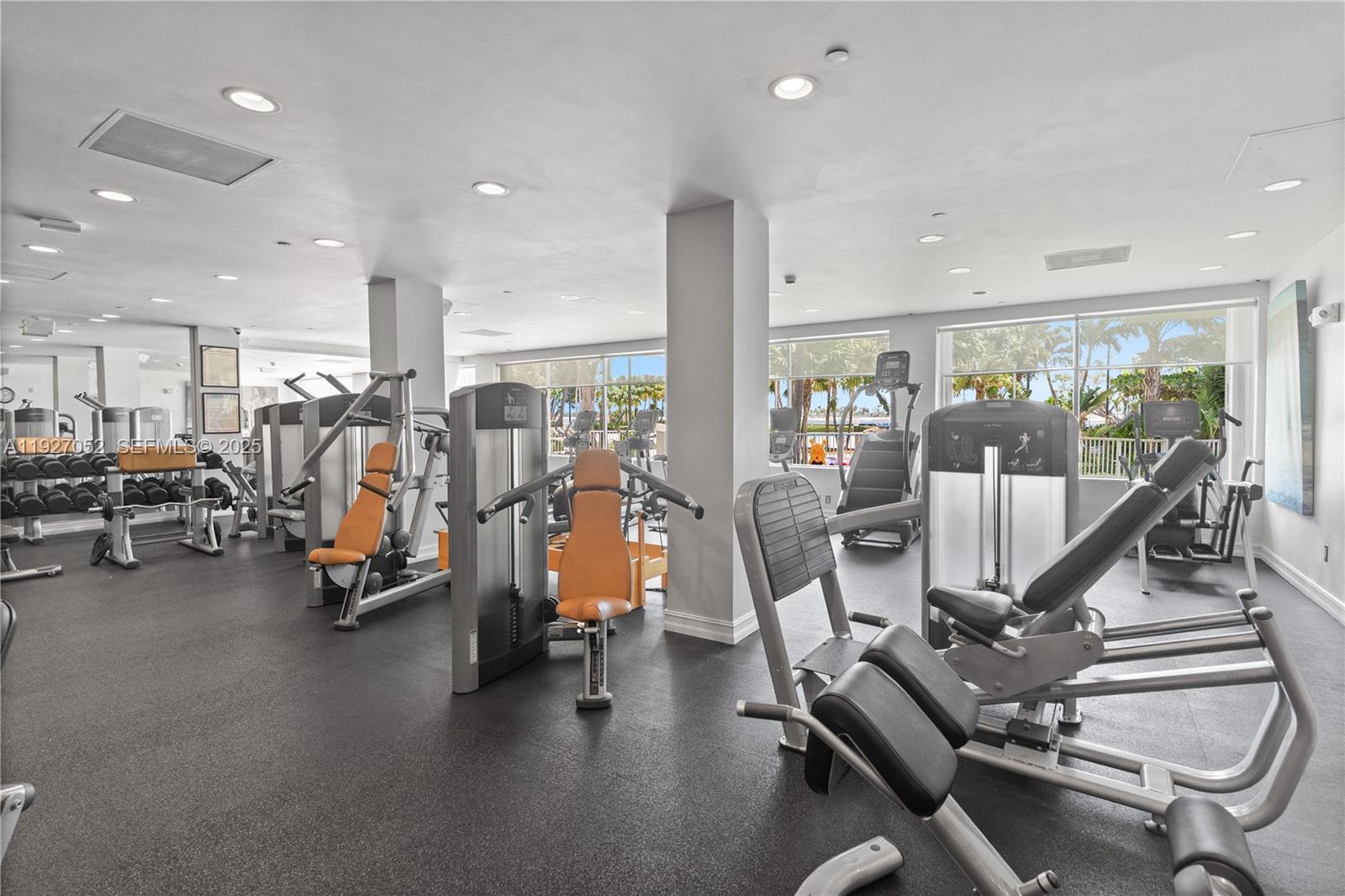 2451 Brickell Ave # 18C