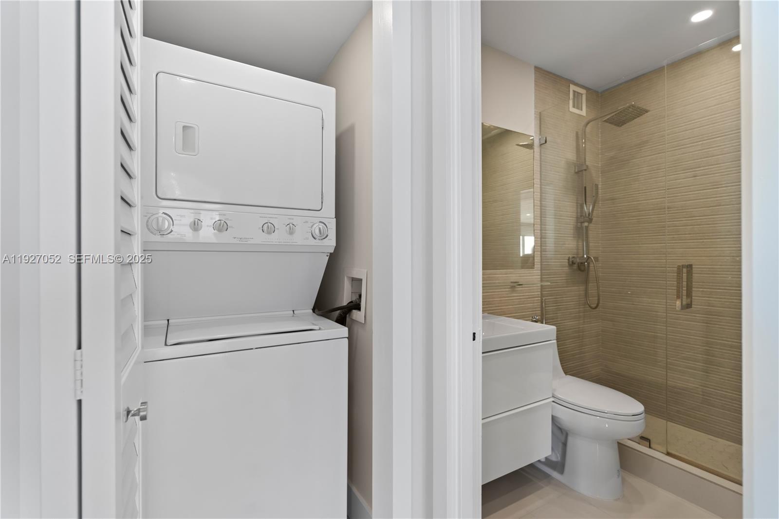 2451 Brickell Ave # 18C