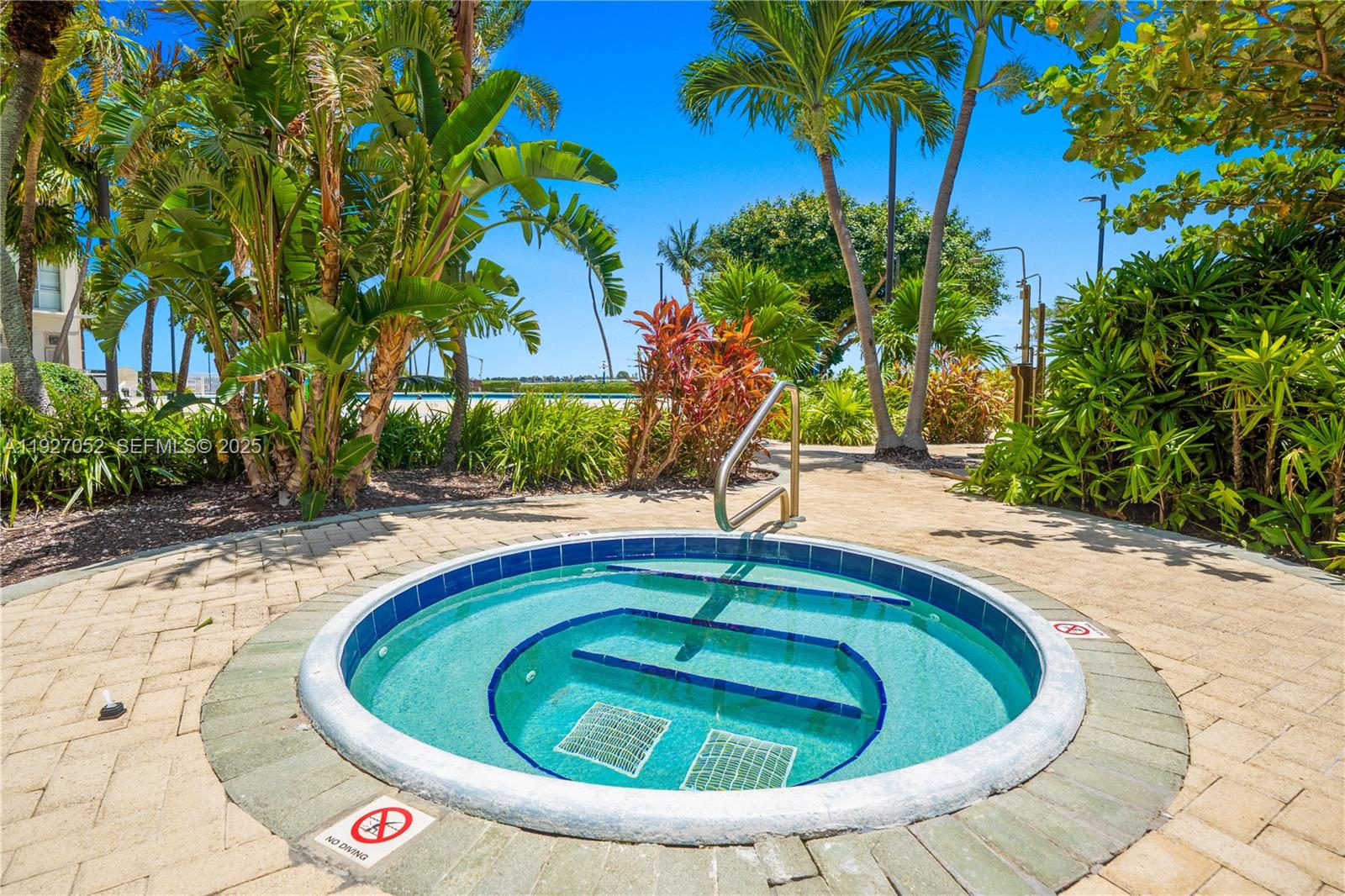 2451 Brickell Ave # 18C