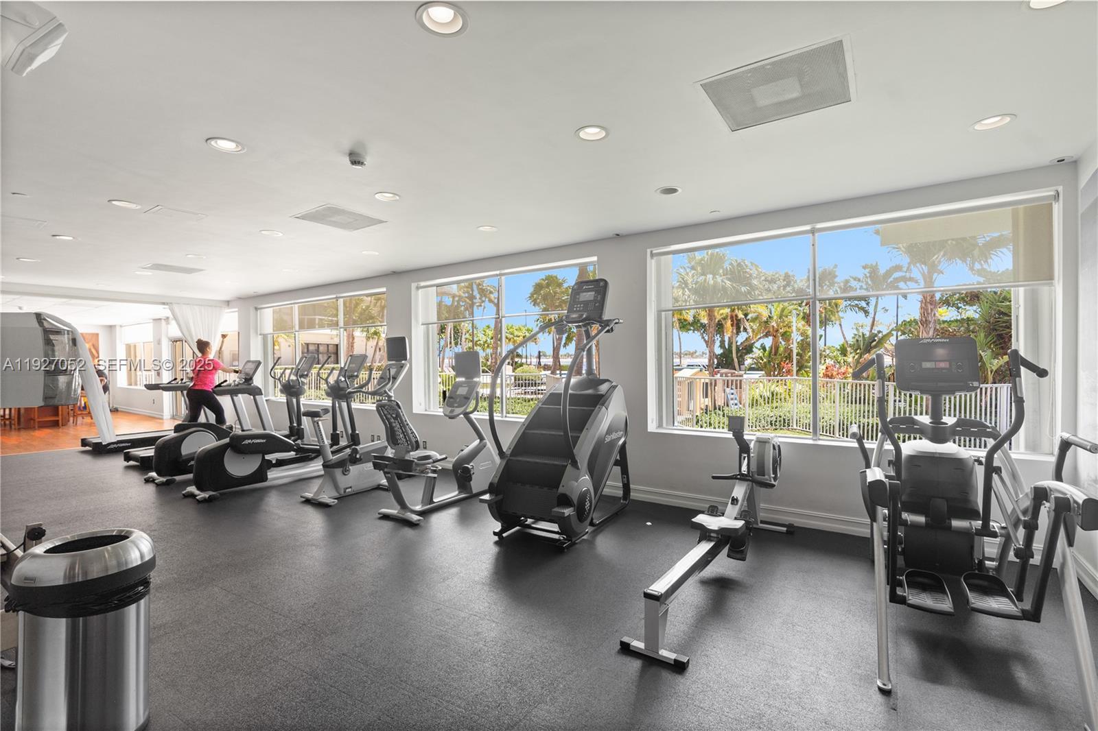 2451 Brickell Ave # 18C