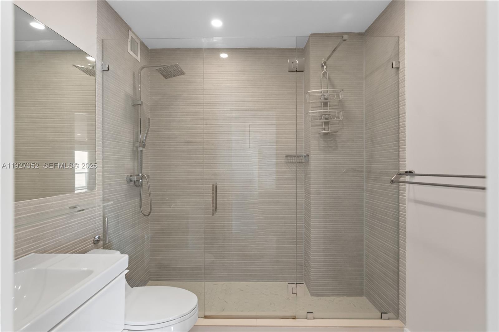 2451 Brickell Ave # 18C