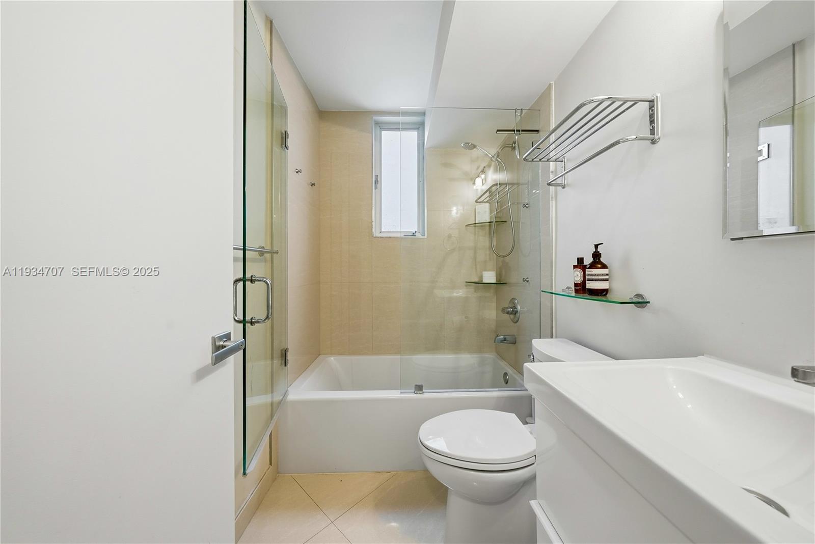 1532 Drexel Ave # 203