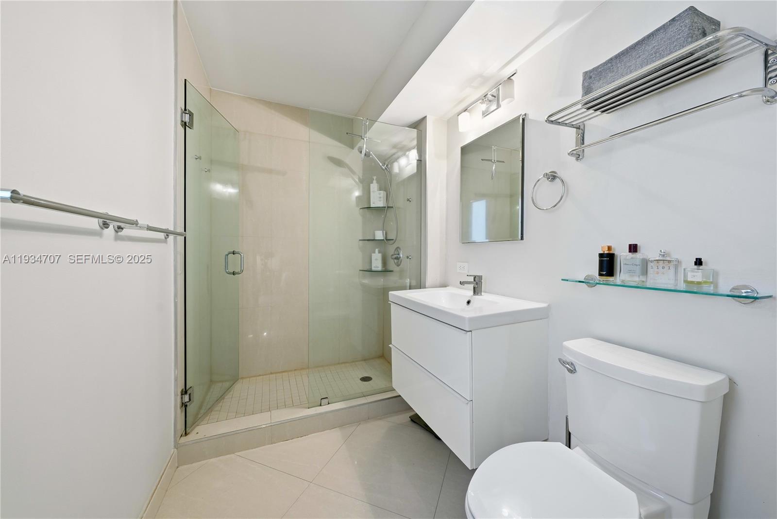 1532 Drexel Ave # 203