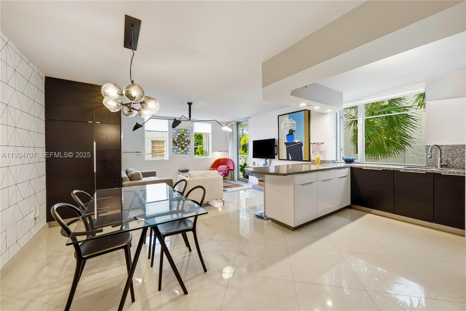 1532 Drexel Ave # 203