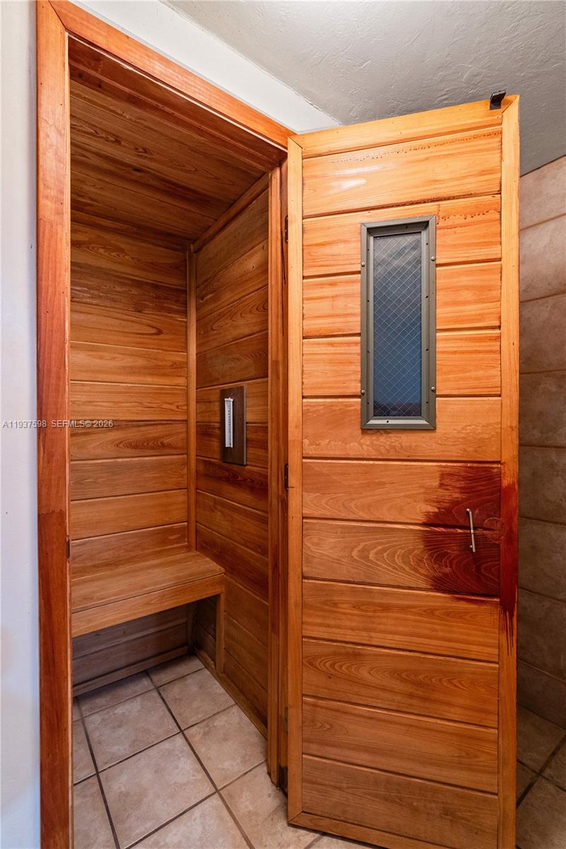 1408 Brickell Bay Dr # 1114