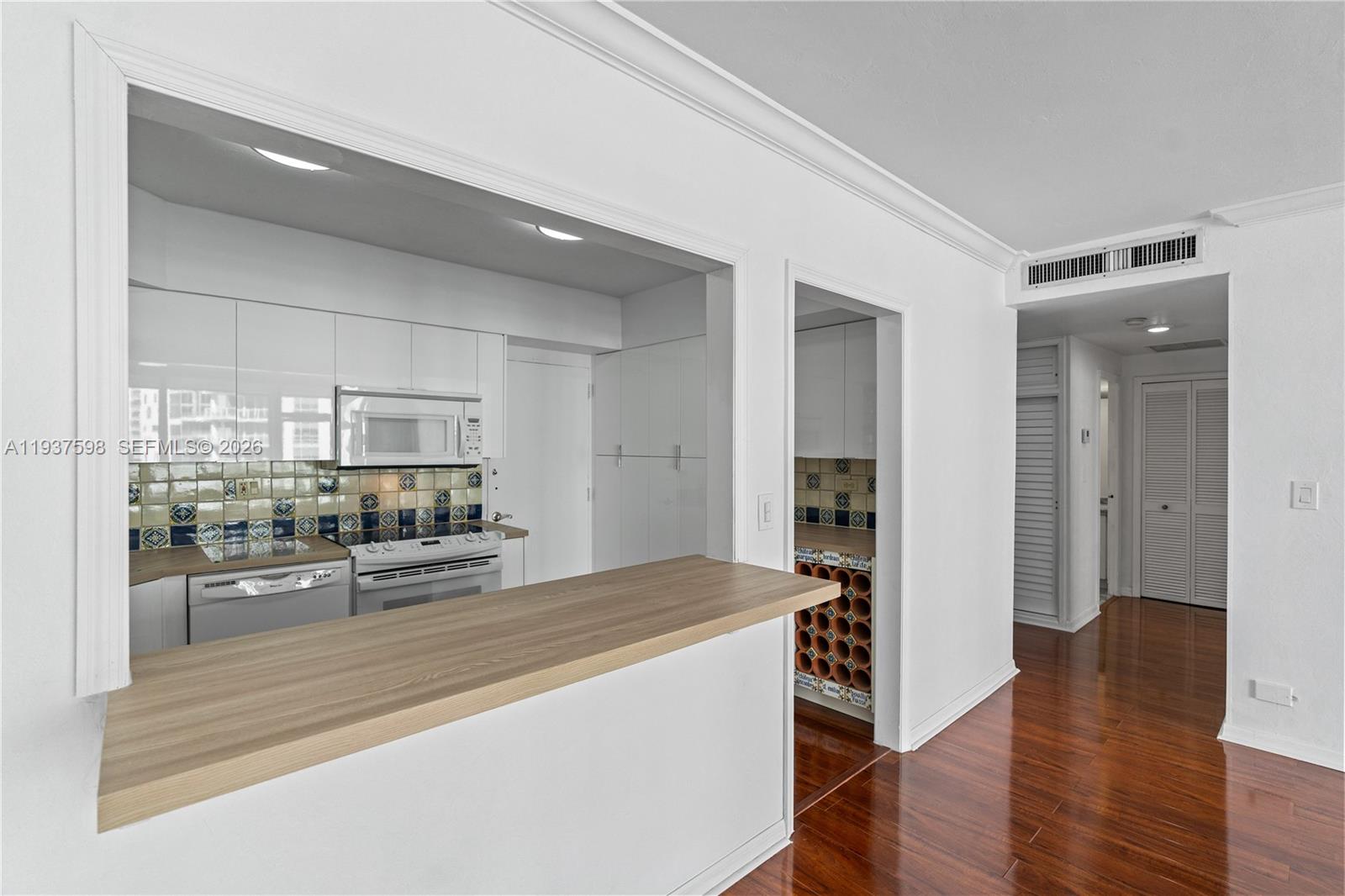 1408 Brickell Bay Dr # 1114