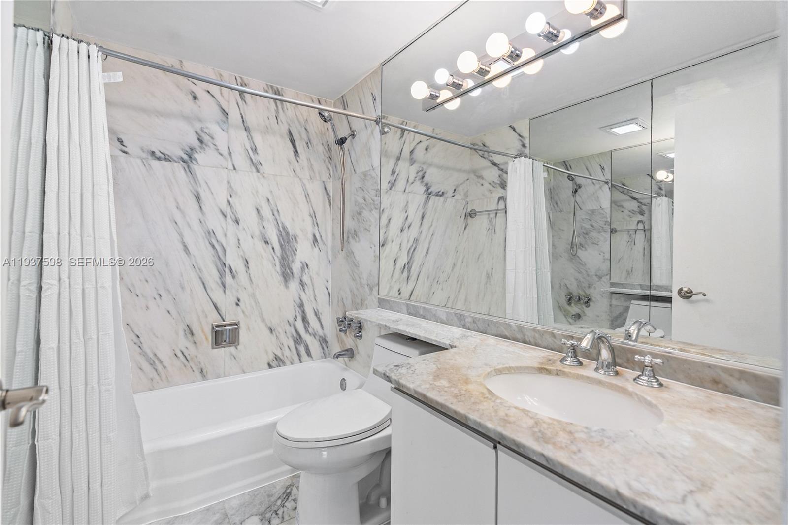 1408 Brickell Bay Dr # 1114