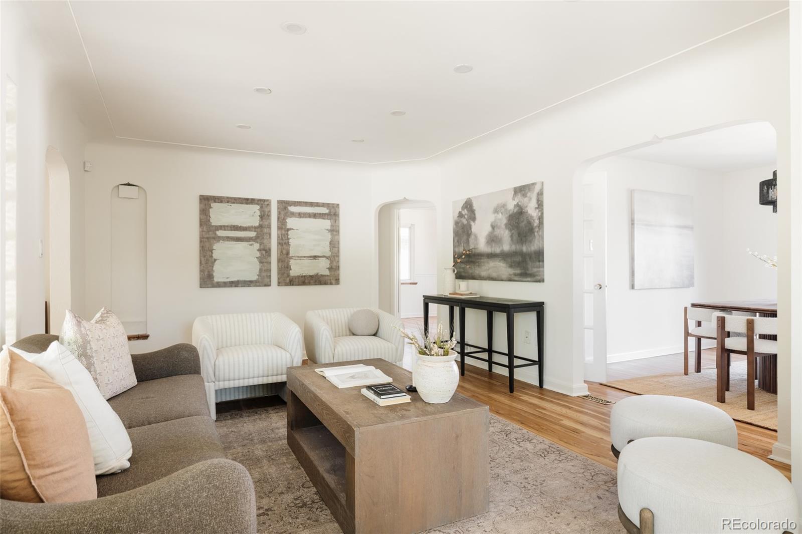 1200 Dahlia Street