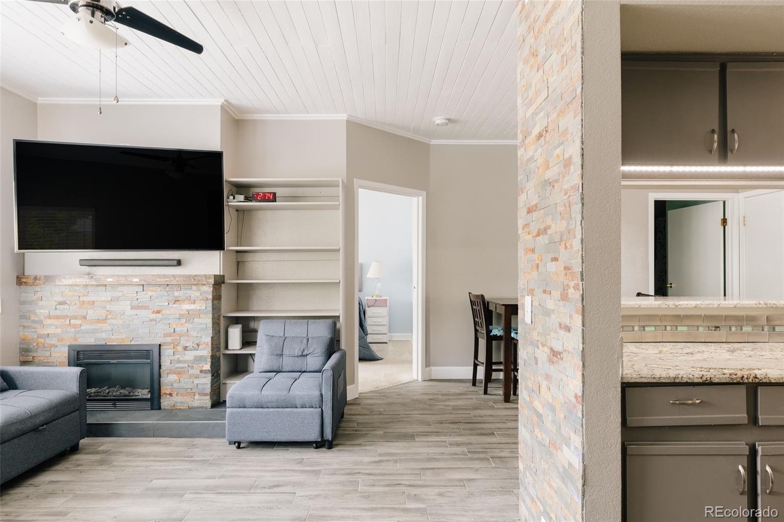 4760 S Wadsworth Boulevard Unit: M106
