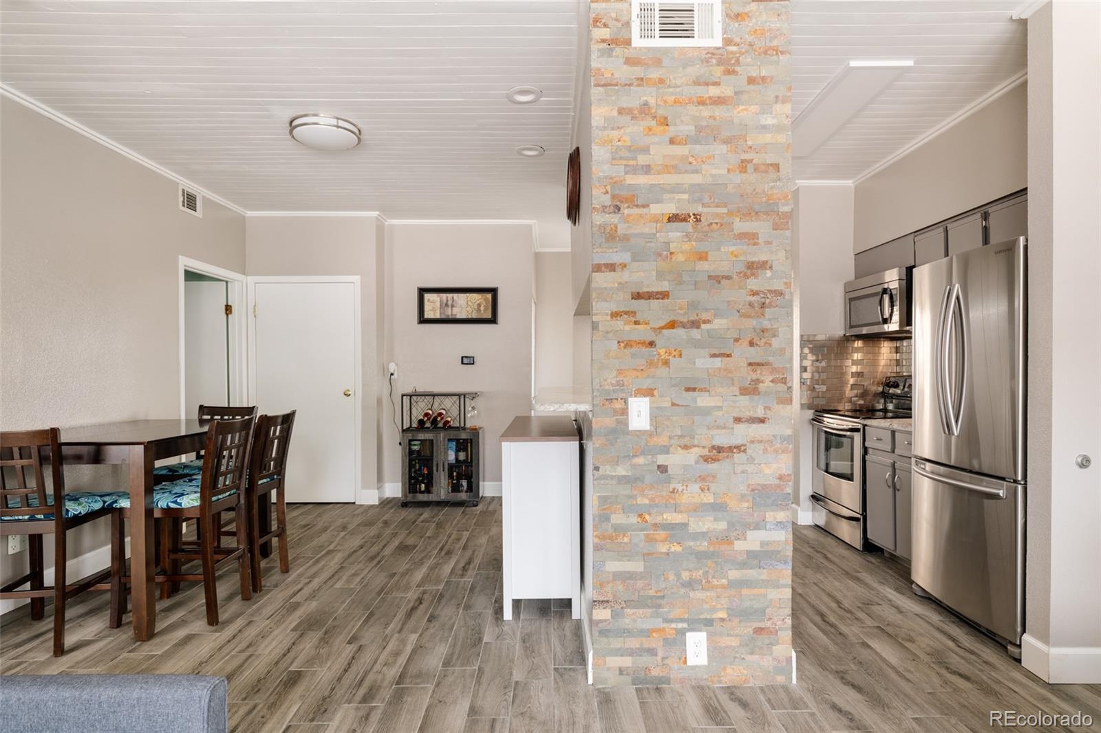 4760 S Wadsworth Boulevard Unit: M106