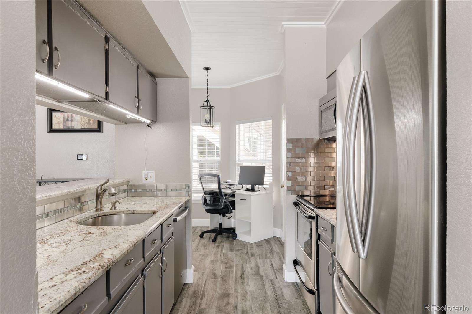 4760 S Wadsworth Boulevard Unit: M106