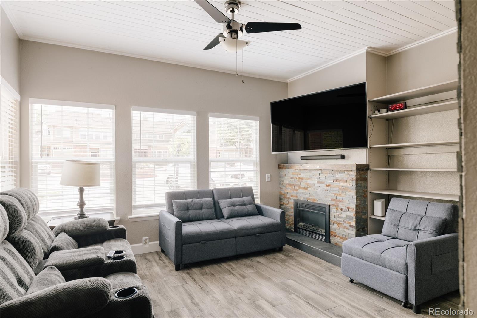 4760 S Wadsworth Boulevard Unit: M106