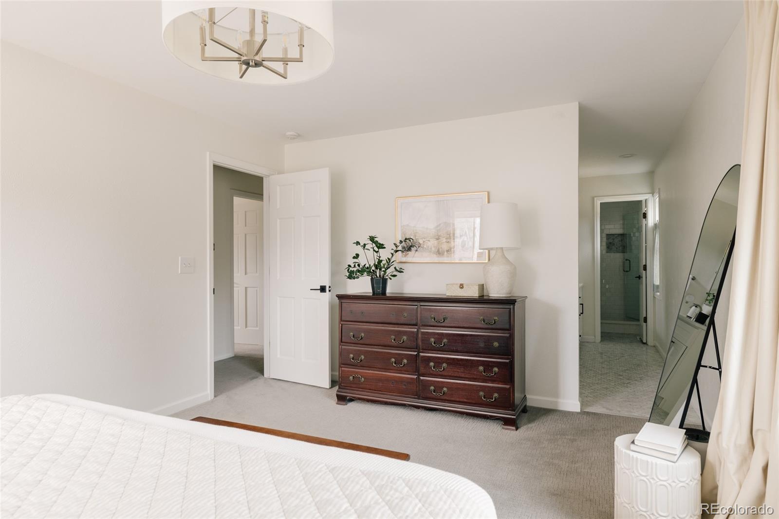 6335 S Geneva Circle