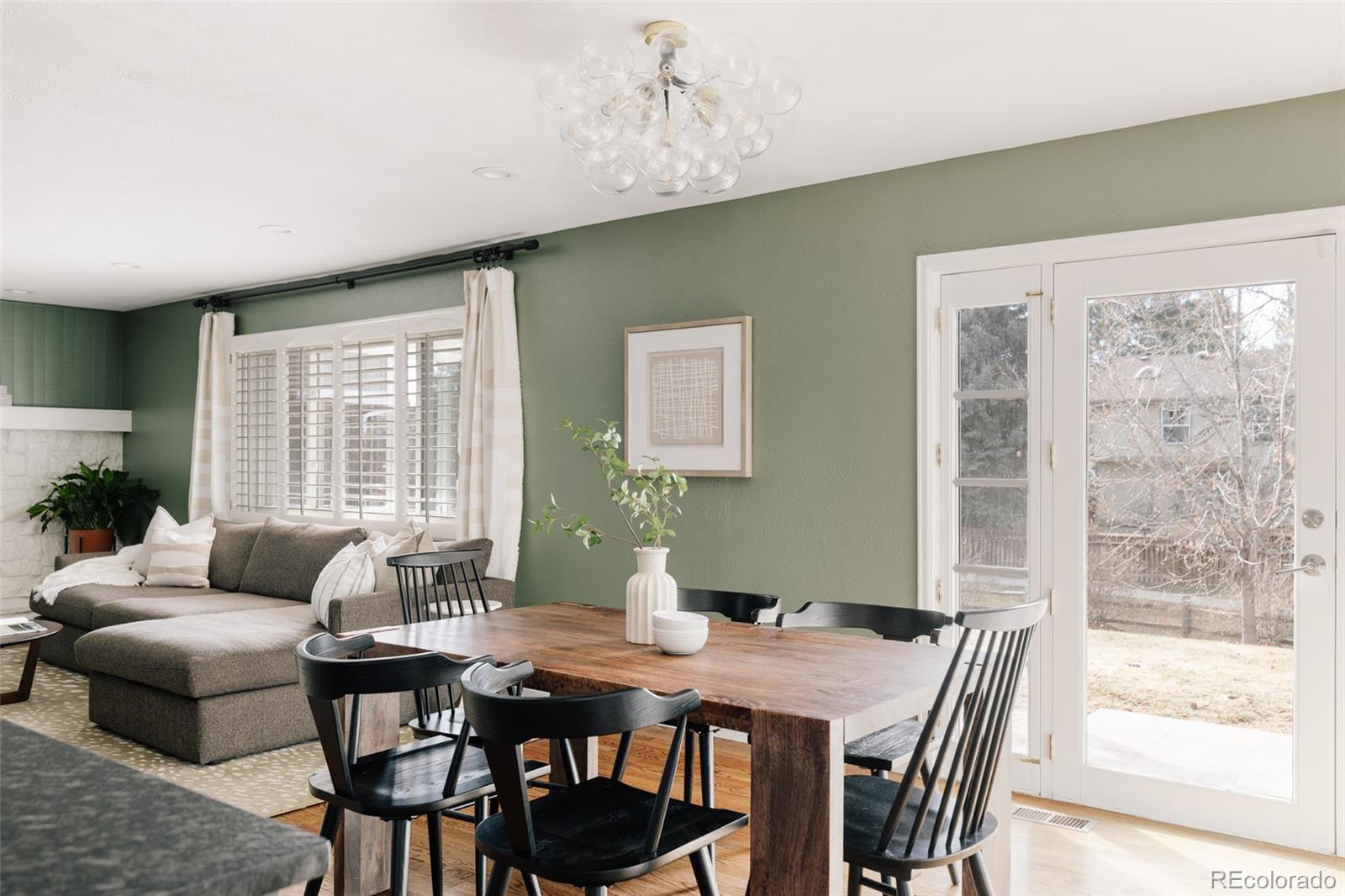 6335 S Geneva Circle