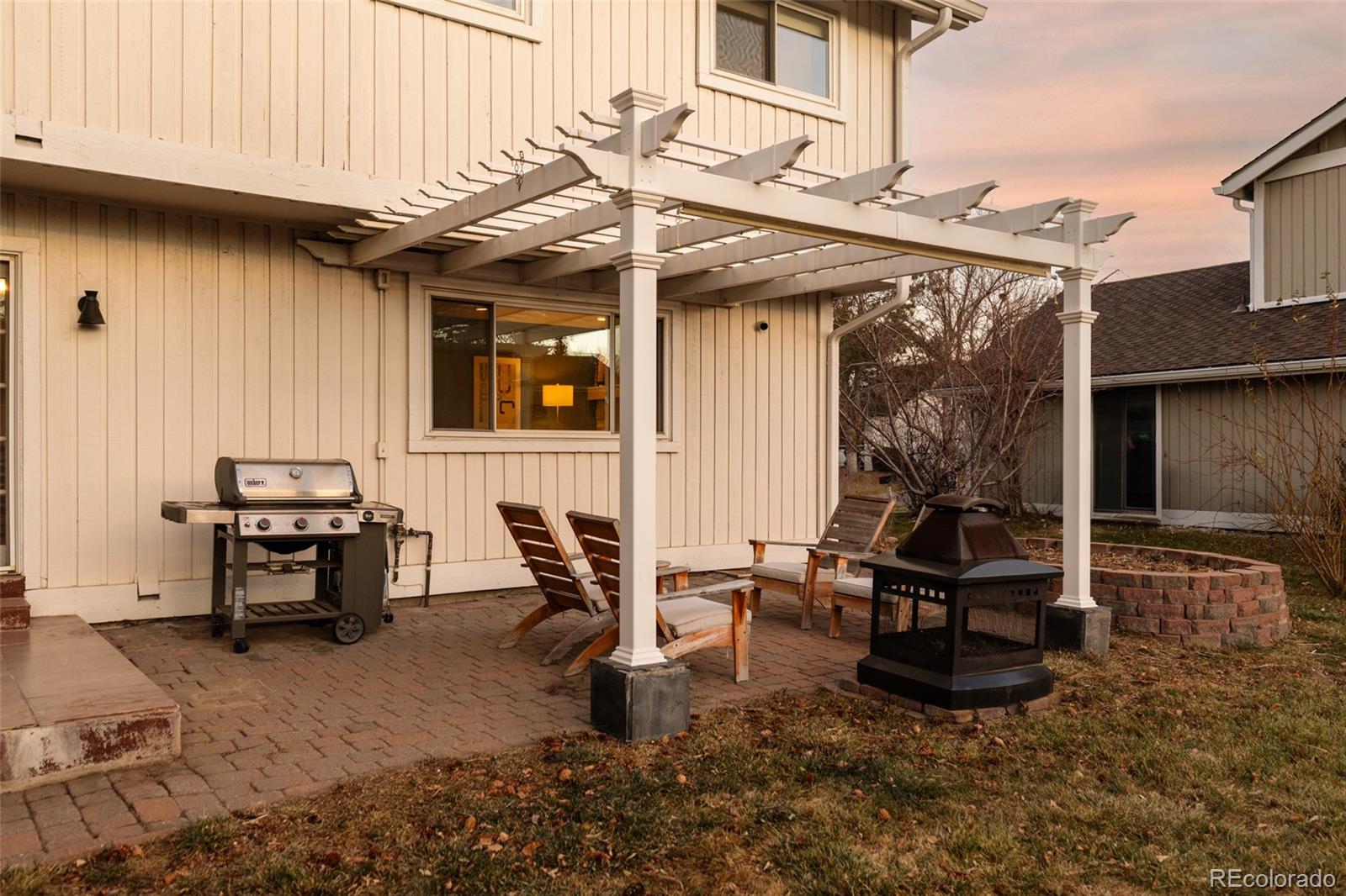 6335 S Geneva Circle