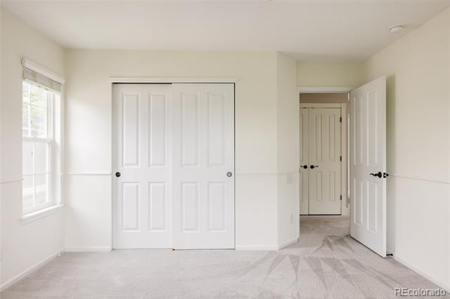 8122 E 6th Place