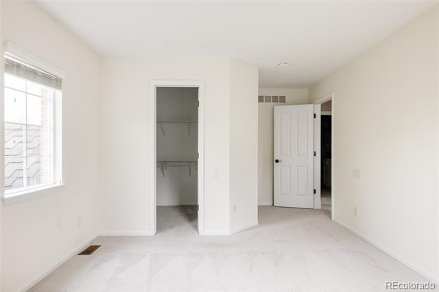 8122 E 6th Place