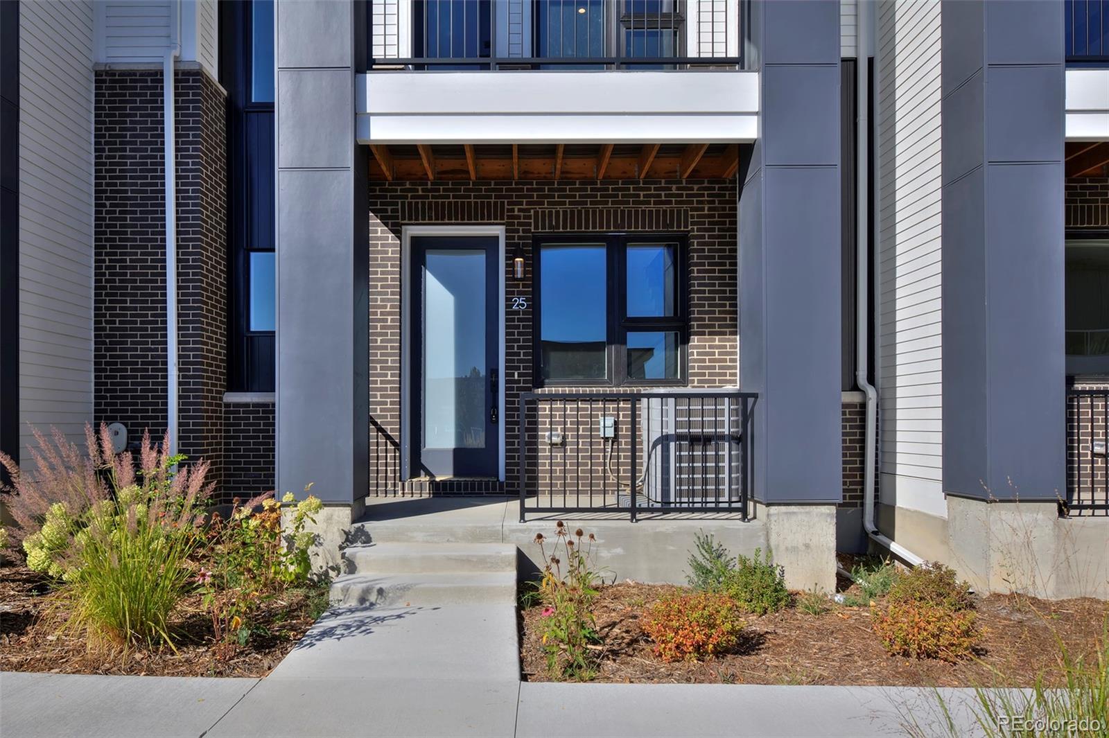 8280 E 36th Avenue Unit: 25