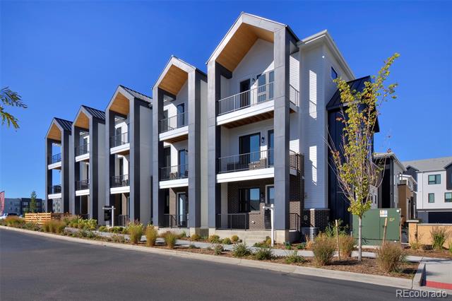 8280 E 36th Avenue Unit: 25