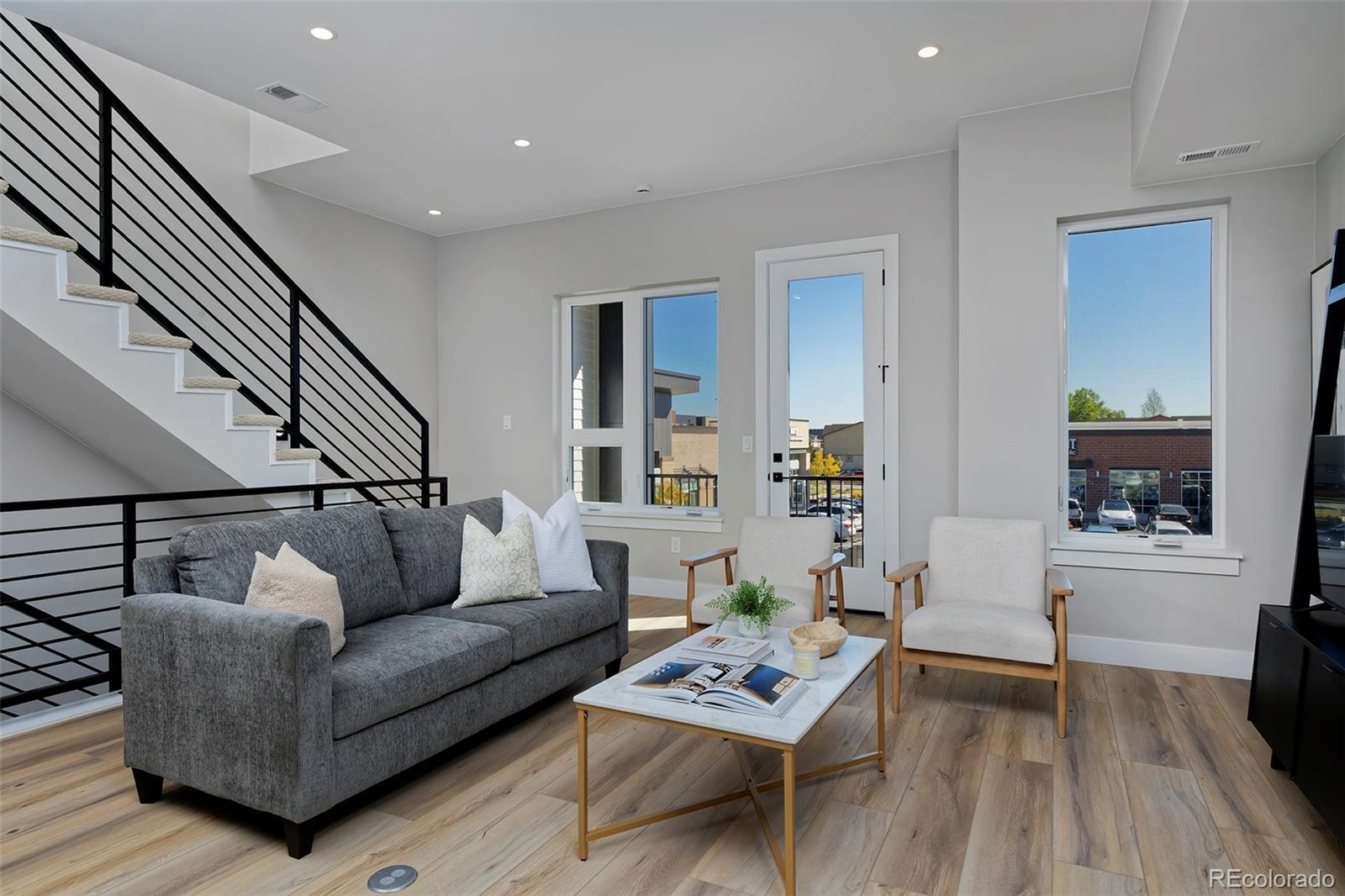 8280 E 36th Avenue Unit: 25