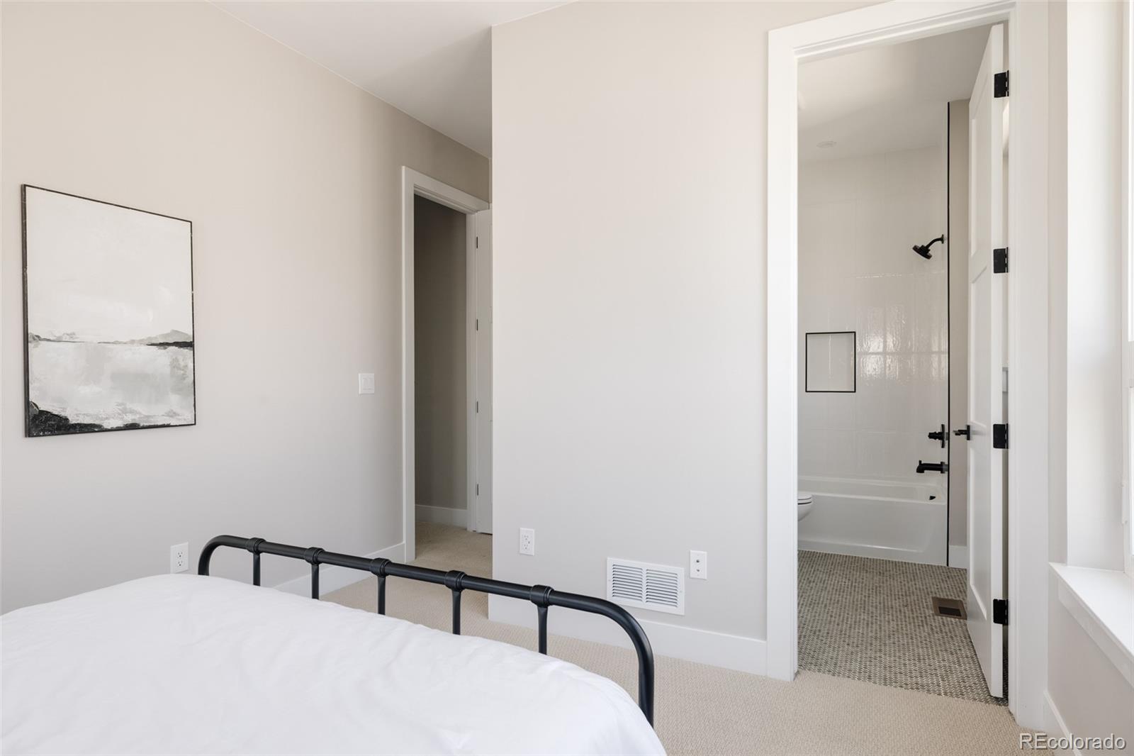 8280 E 36th Avenue Unit: 24