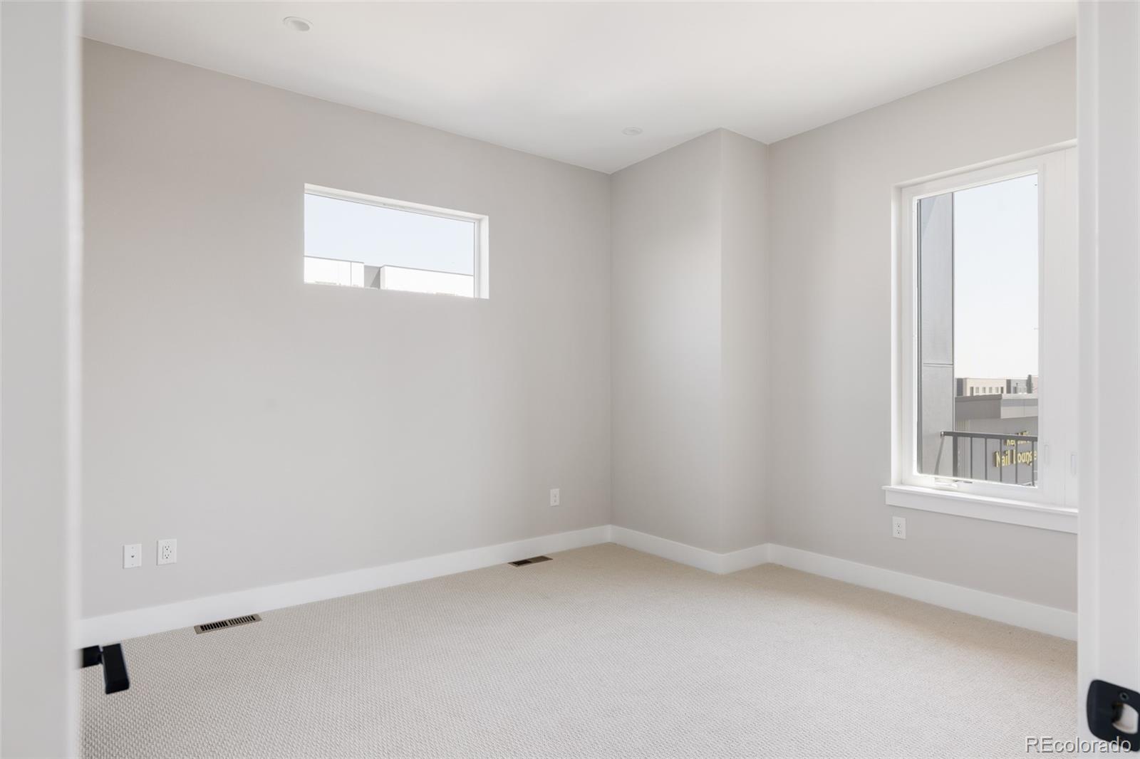 8280 E 36th Avenue Unit: 24